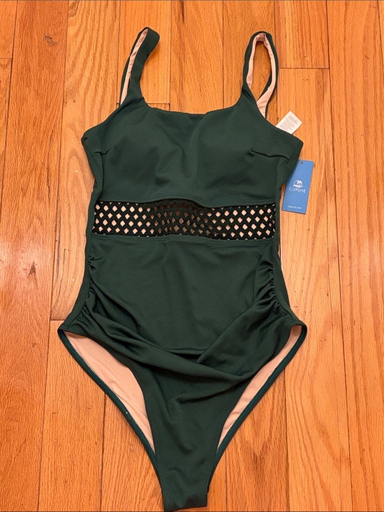 Cupshe Other - Cupshe Forest Green One-Piece Swimsuit with Mesh Waist Size Medium